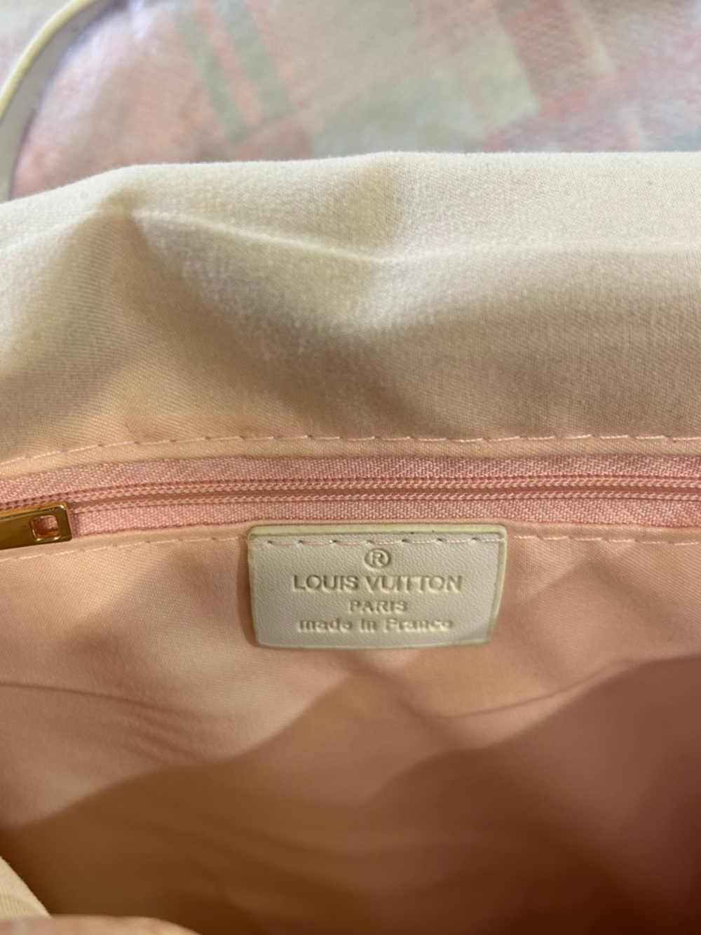 Louis Vuitton Damier Azur Check Canvas Crossbody in Ivory and Light Gray - Picture 6 of 7